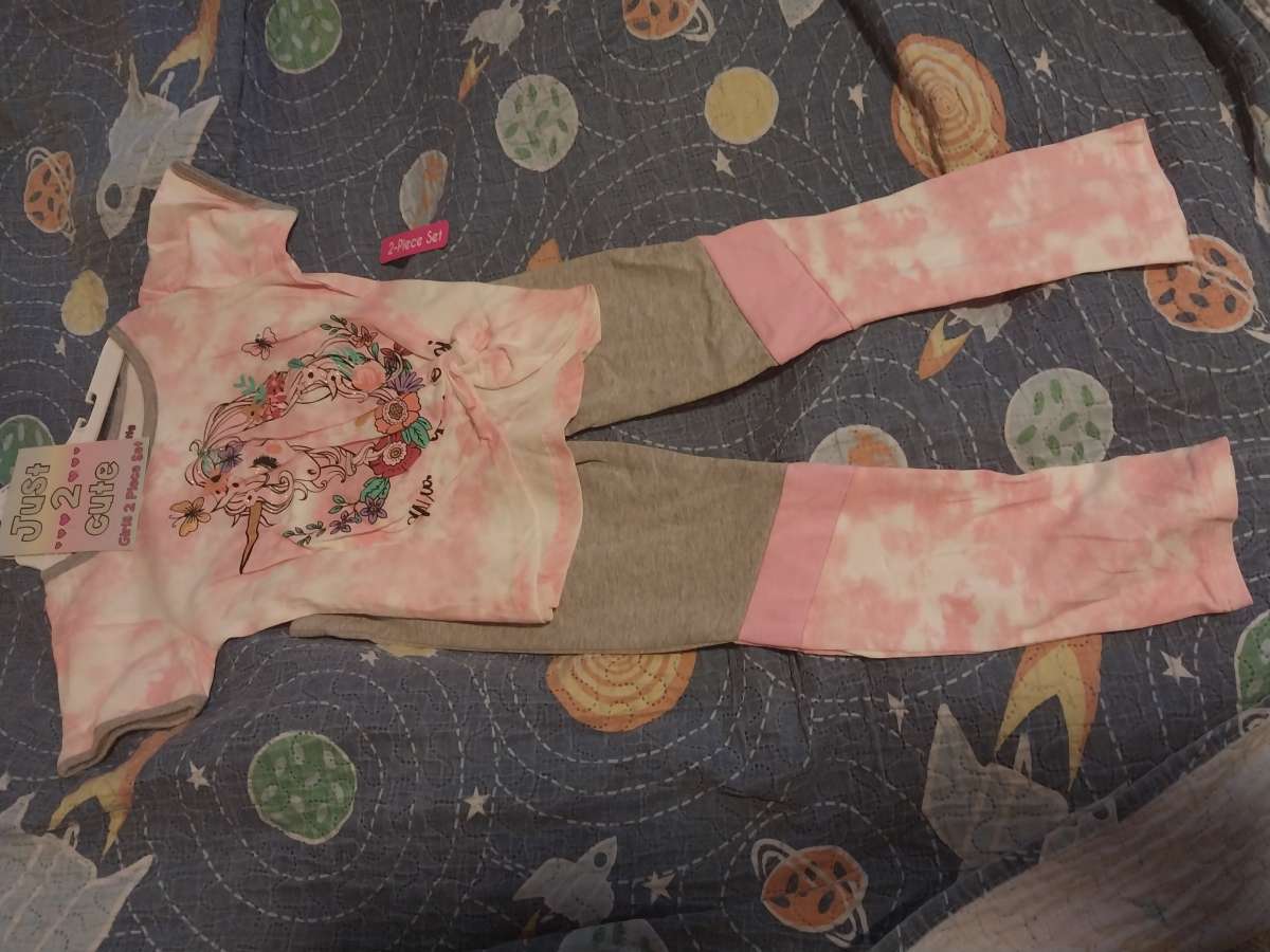 vendo ropa barata 3 trajes por 10