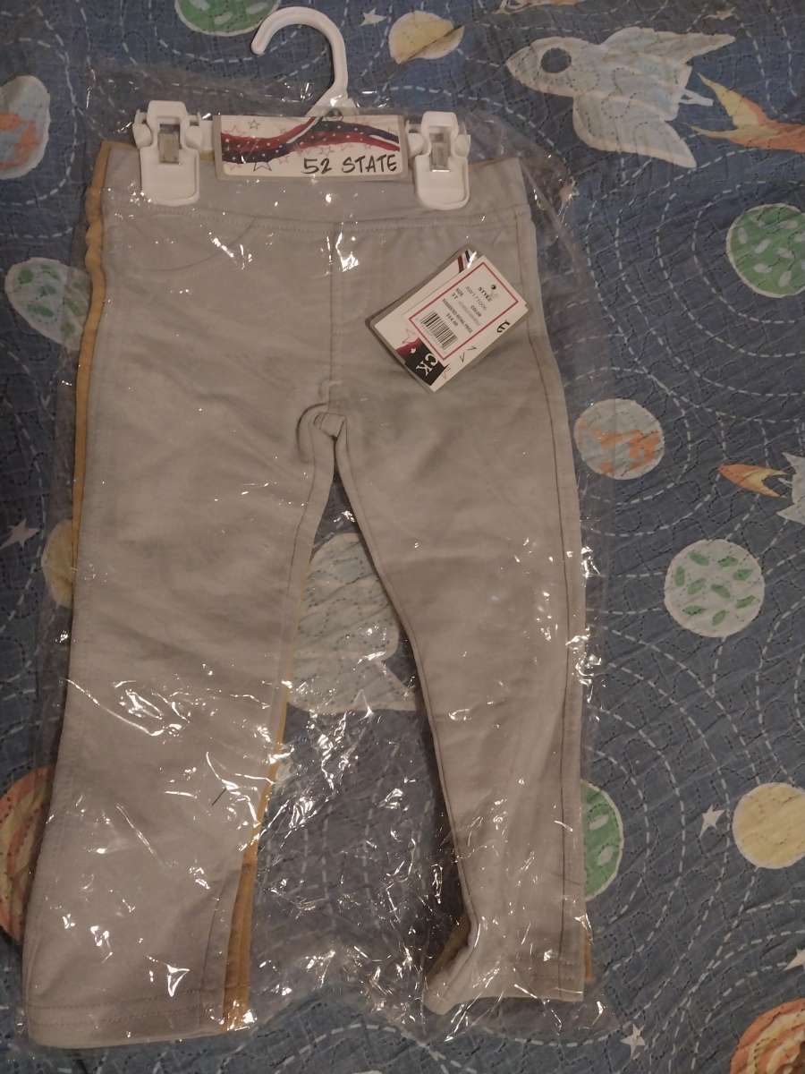 vendo ropa barata 3 trajes por 10