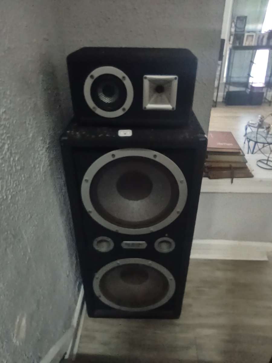 pro studio speakers