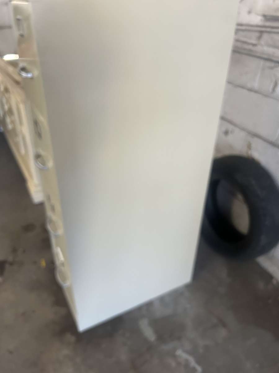 4DRAWER FILLING CABINET