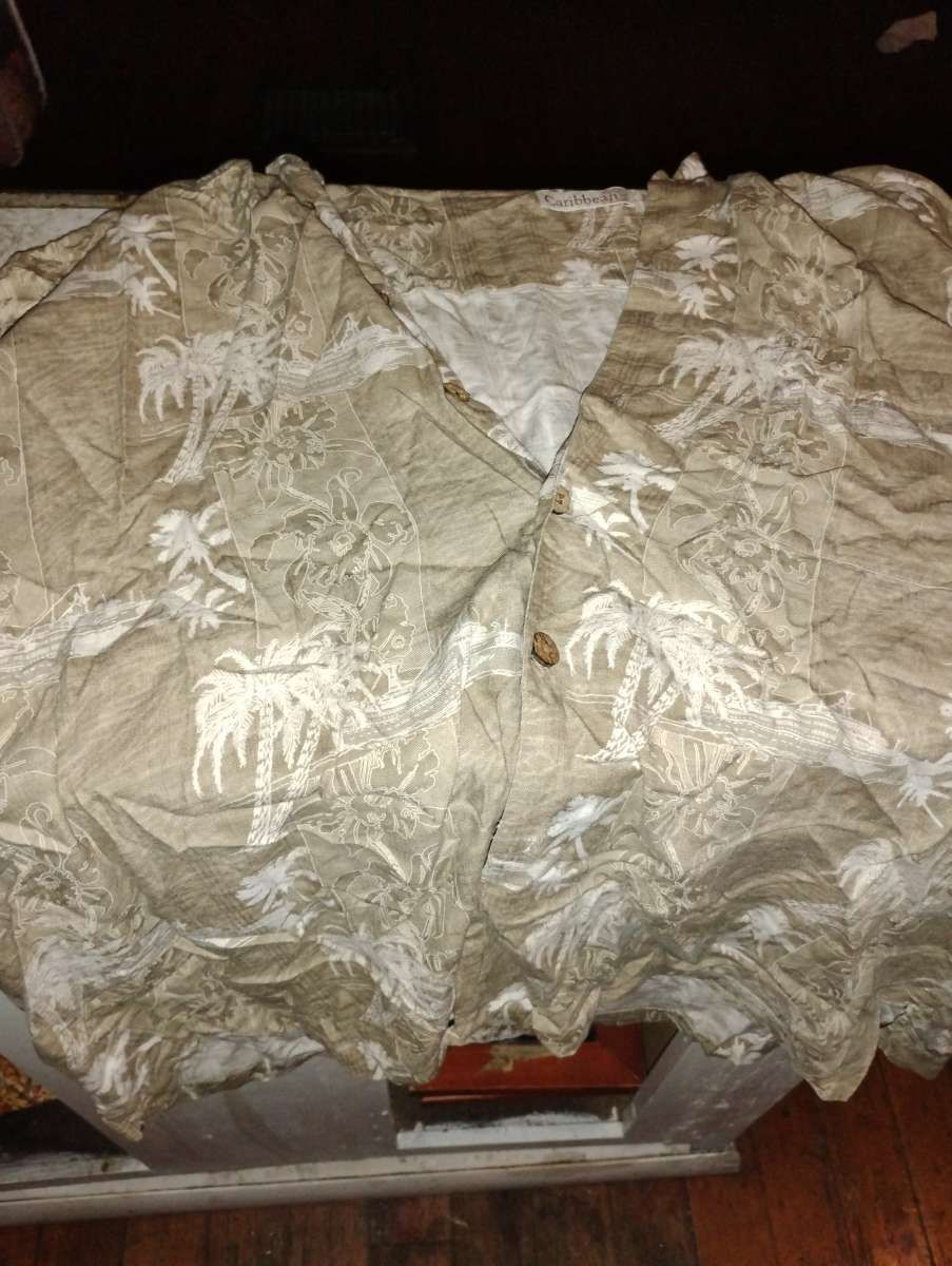 button up shirt hawwawi style white print silk material