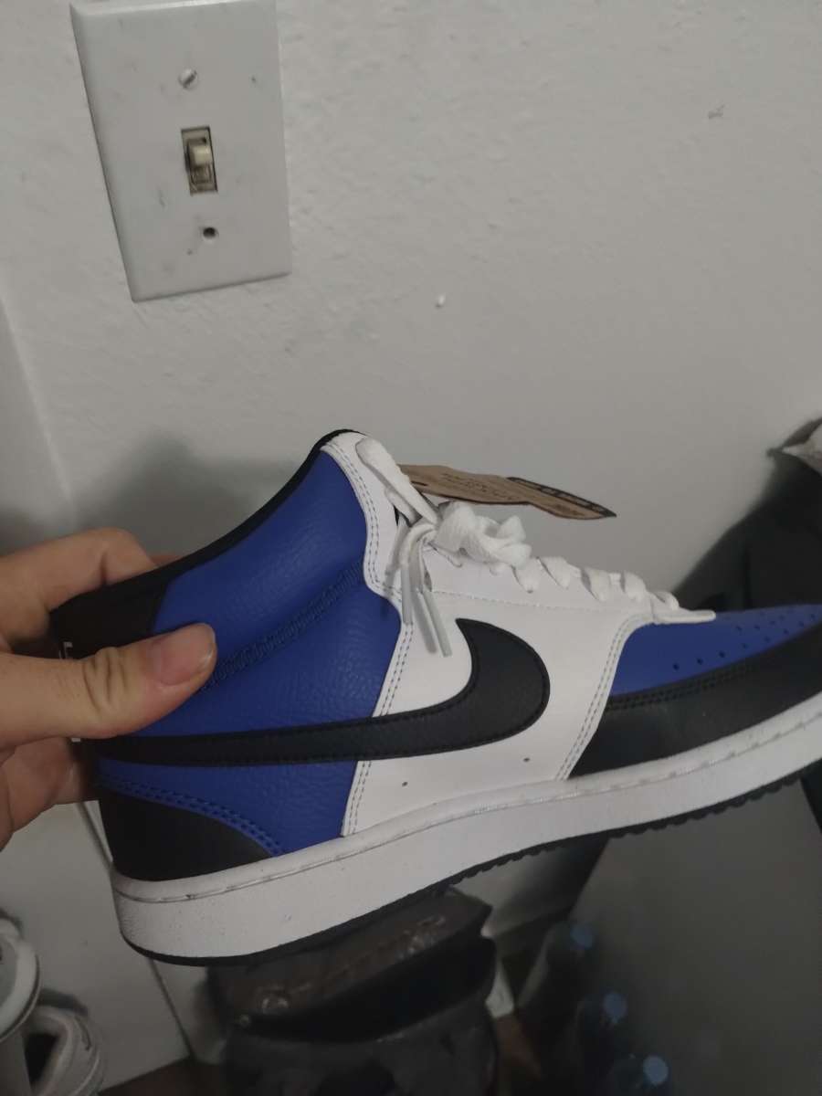 mens Nike shoes brand new