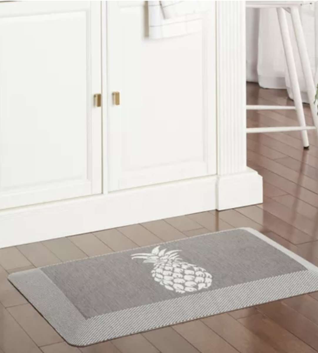 furniture all kind plz check the pictures 9495172600 mike