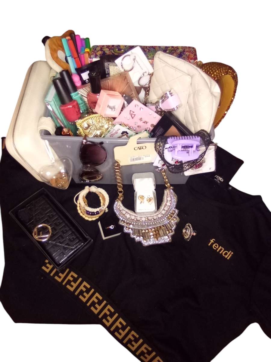 Boxy Charm Beauty Gift Box