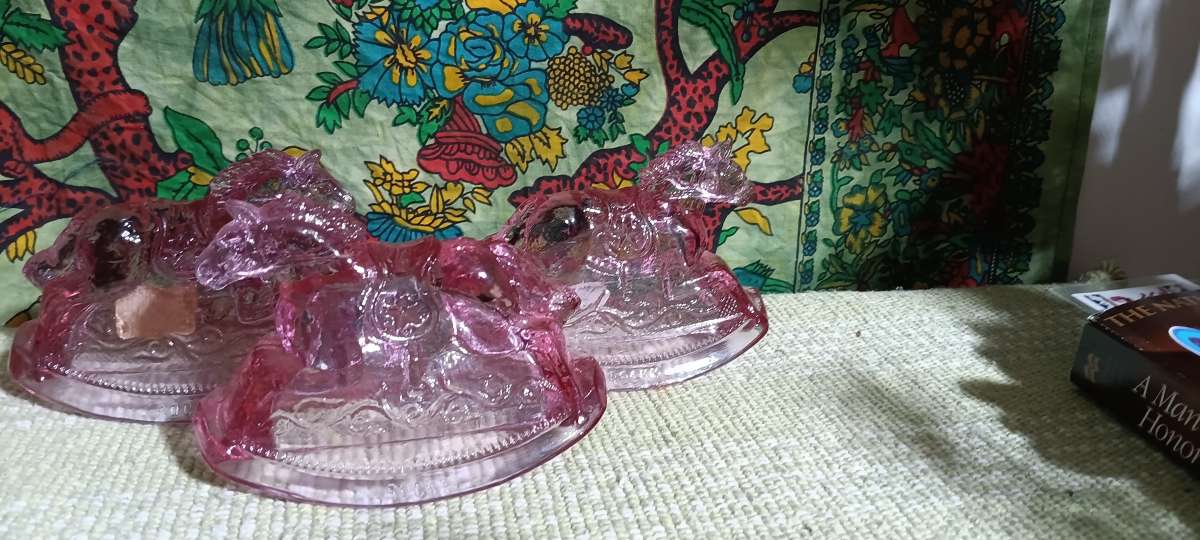 CRAZY Vintage Mosser Glass Rocky Strawberry Roan 1982 B 10