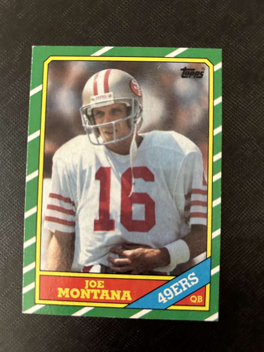1986 Topps Joe Montana Football card
