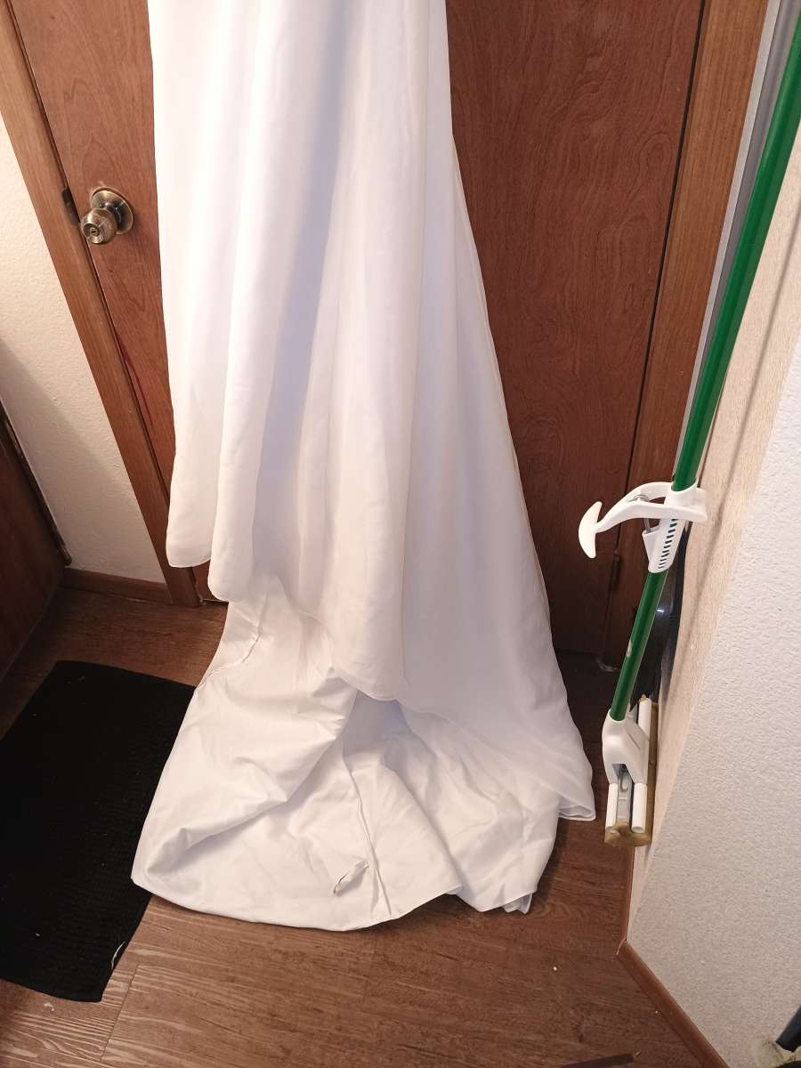 new Wedding Dress