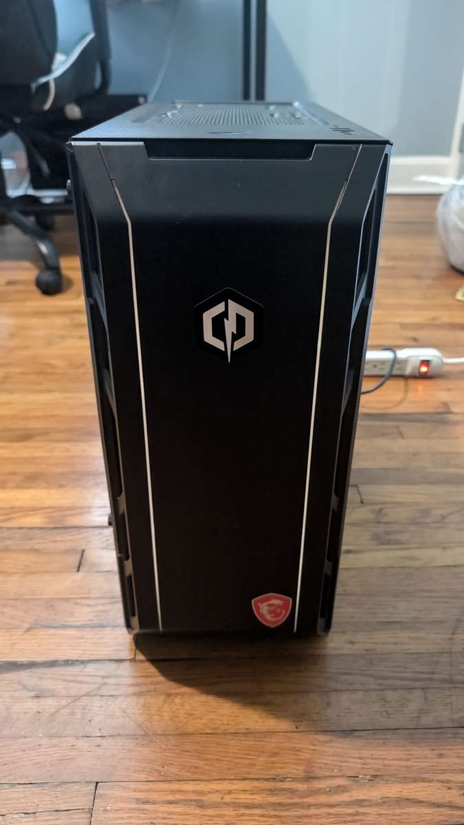 Customize PC Setup with 2k LG Monitor and microphone