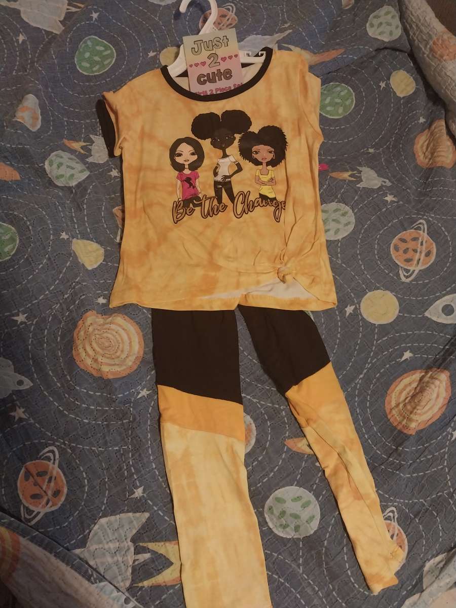 vendo ropa barata 3 trajes por 10