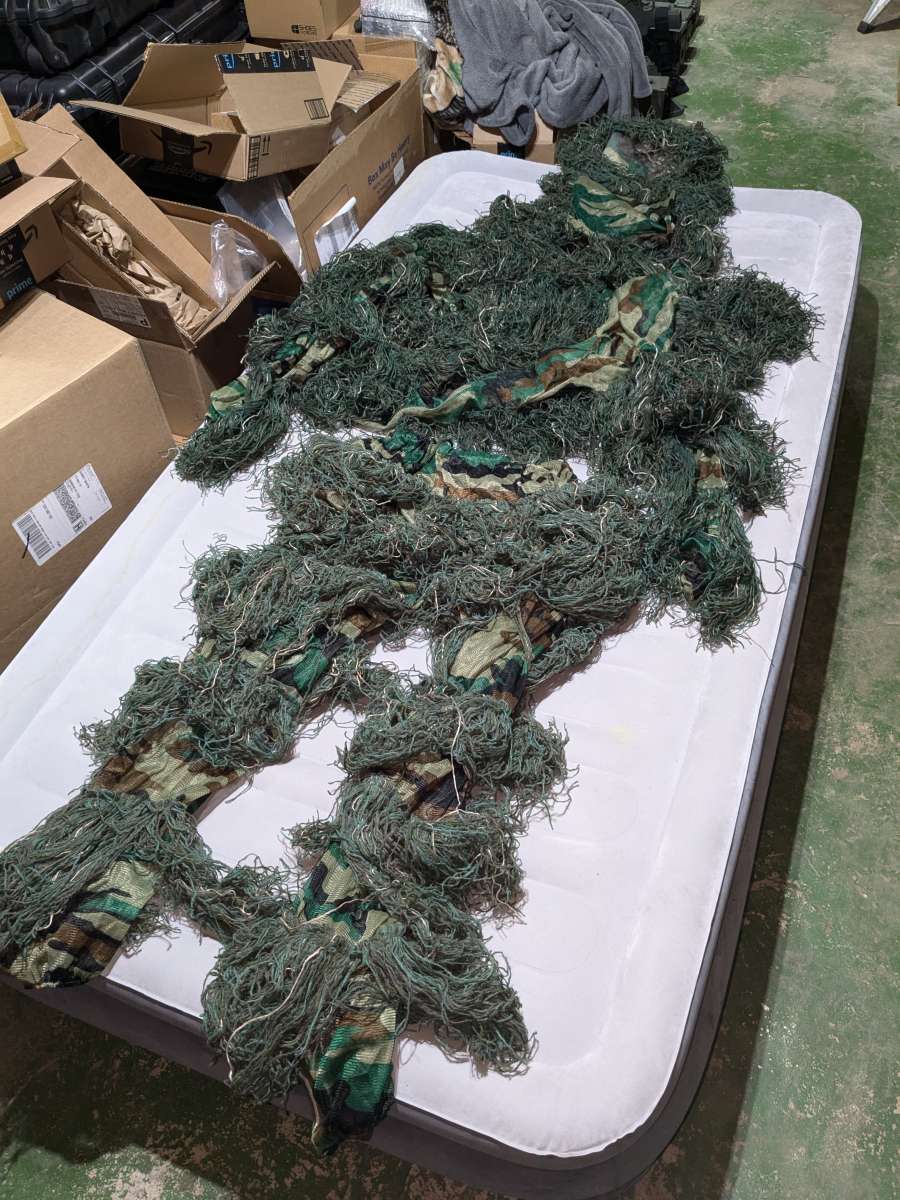 ghillie suit