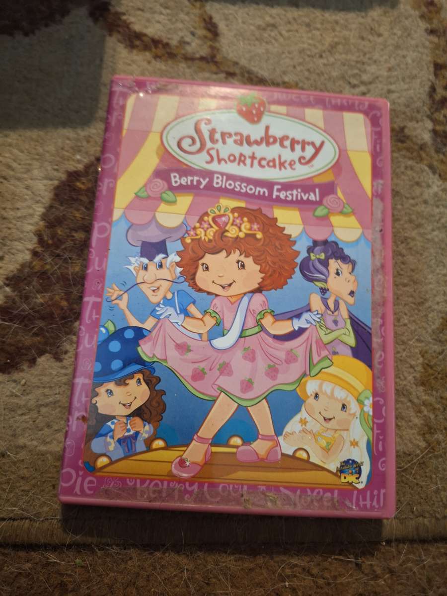 STRAWBERRY SHORTCAKE DVD