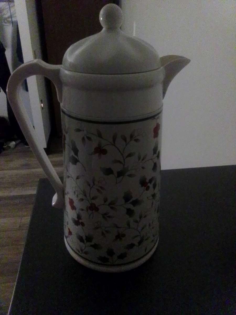 mistletoe Christmas Thermos without bow