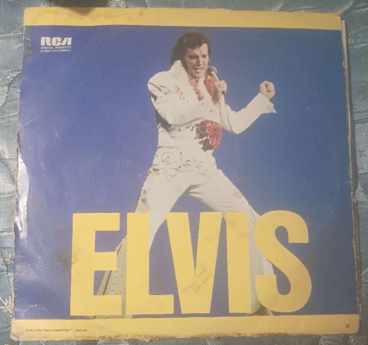 5 Elvis Presley vinyl records