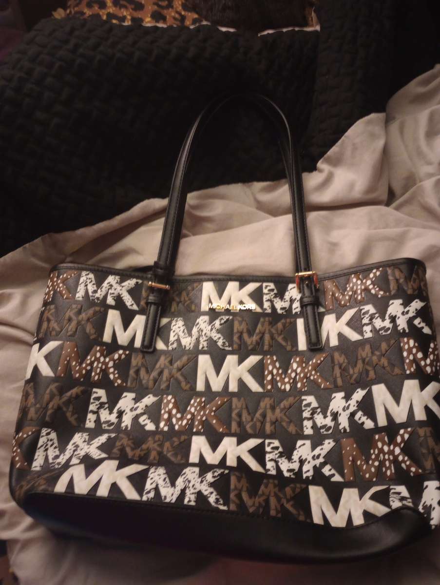 Michael Kors Jet Set Bag
