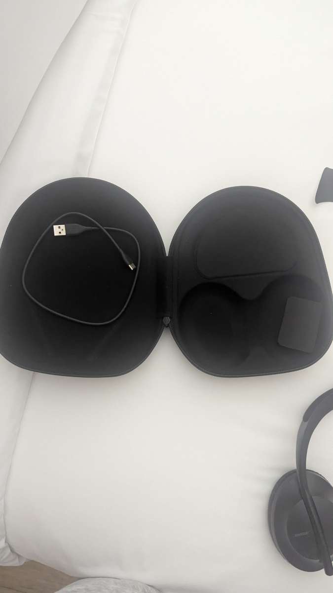 Bose quietcomfort 700