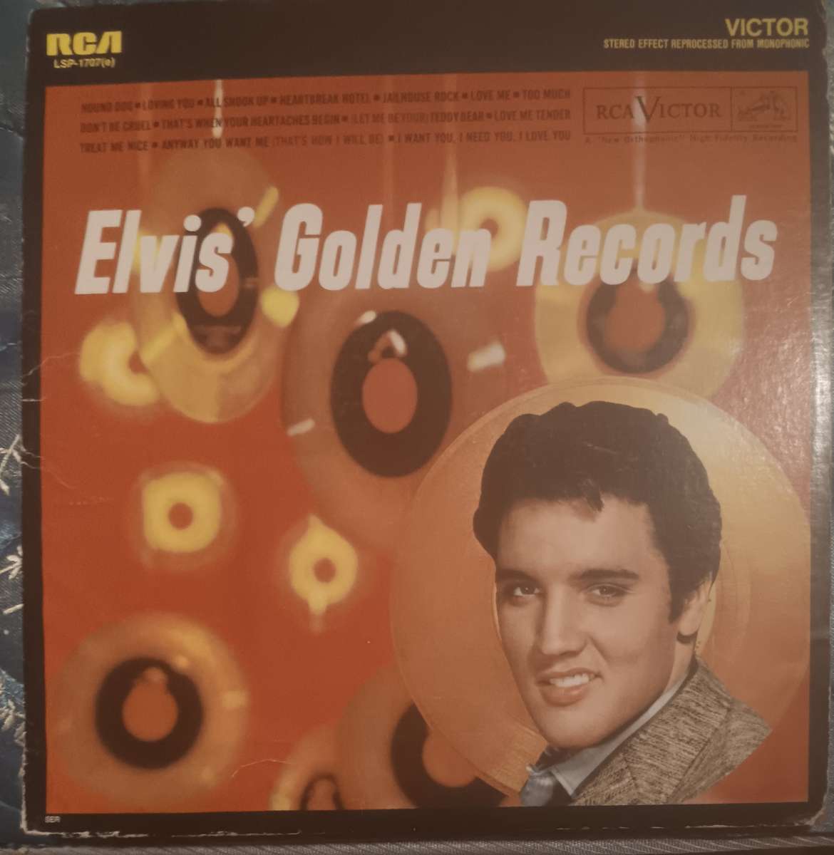 5 Elvis Presley vinyl records