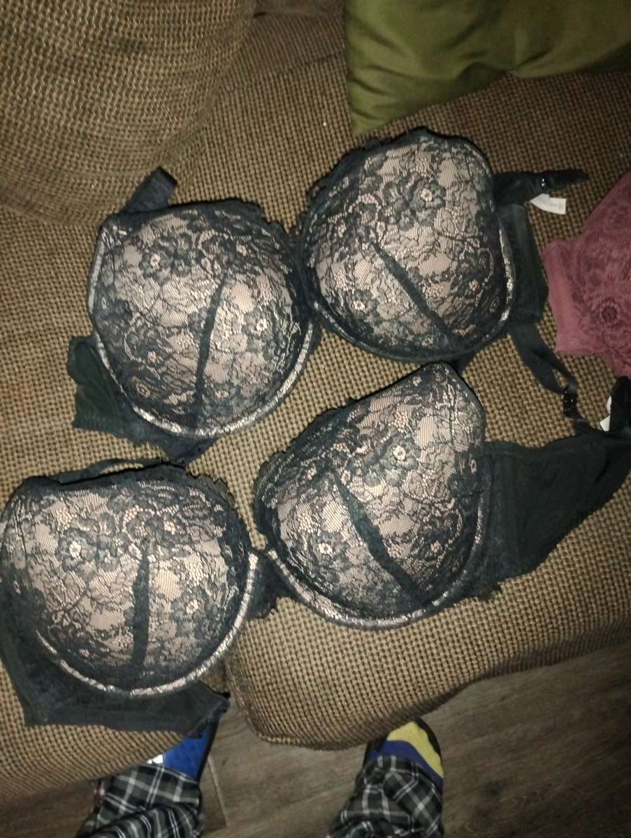 3 bras