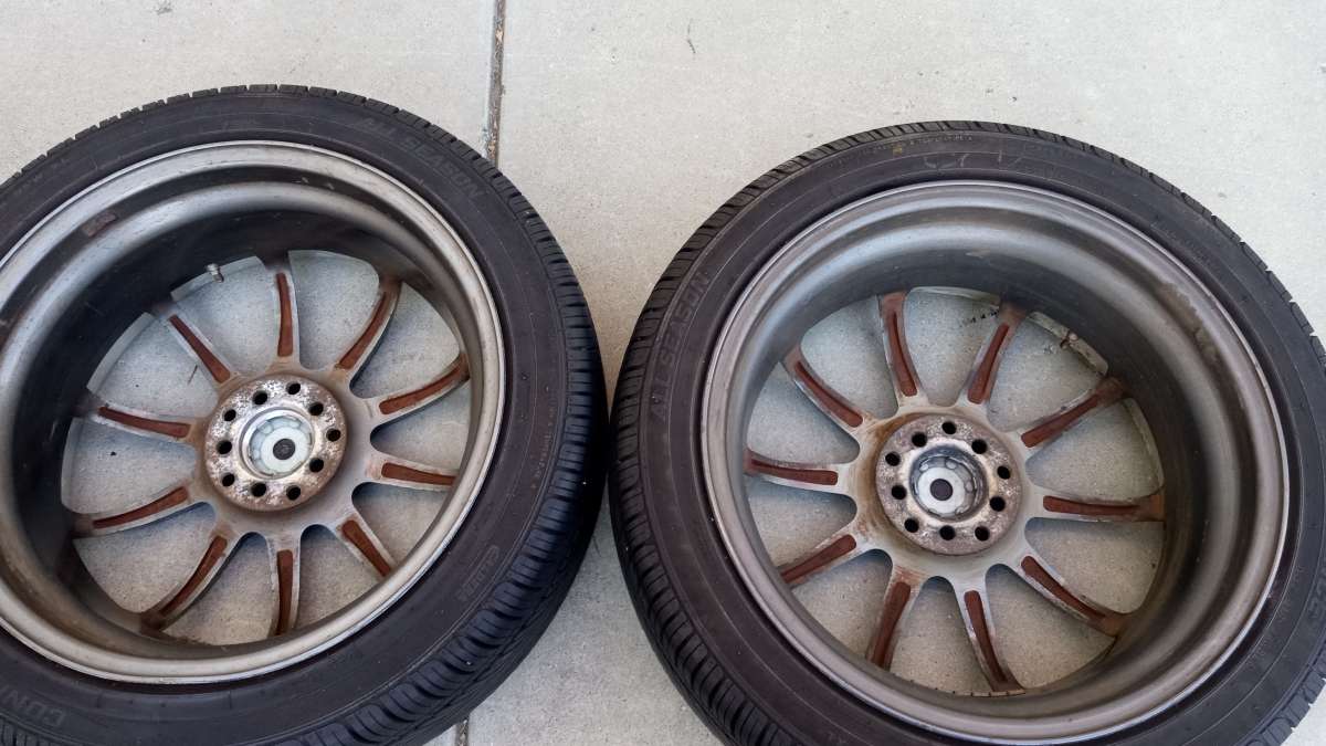 the set of 4 tires wheels R 18