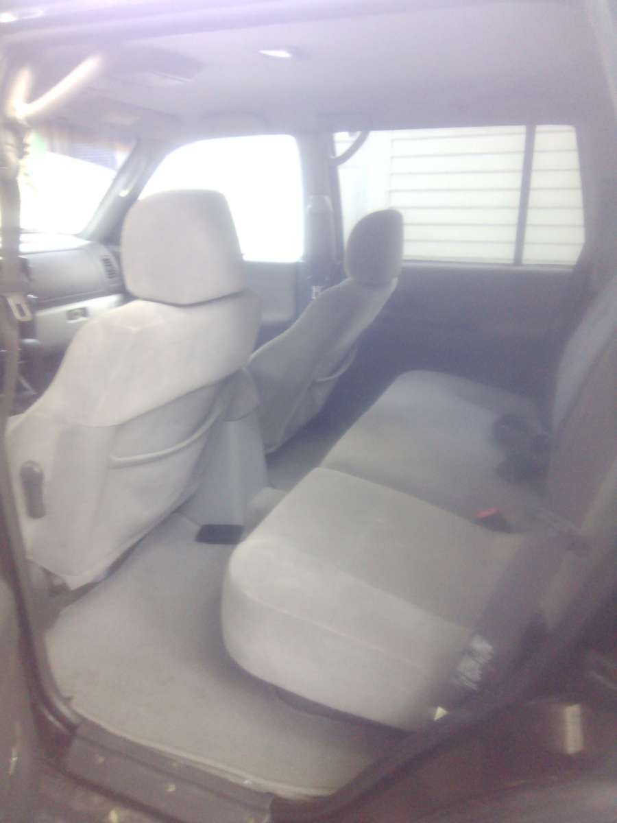 2000 4x4Mitsubish Montero Sport title in hand no leins