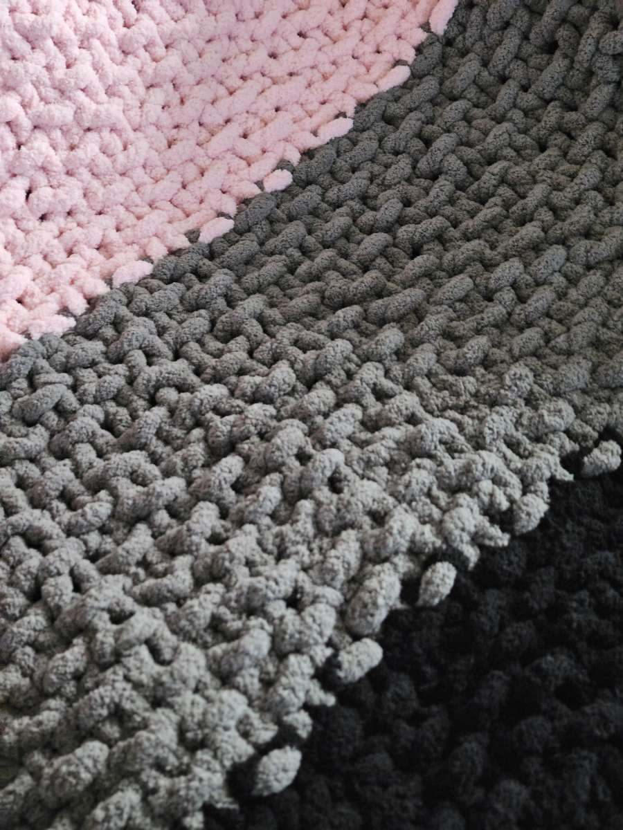 Tri Color Chenille Blanket