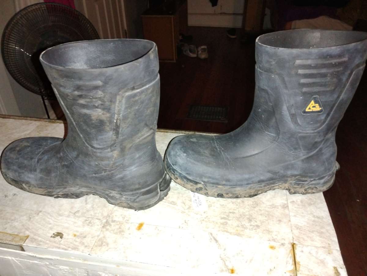 13 work boots and dress shoes