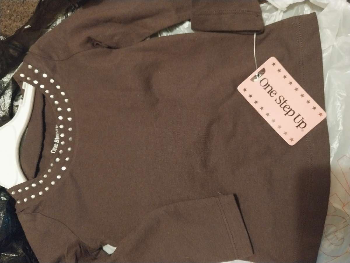 vendo ropa barata 3 trajes por 10
