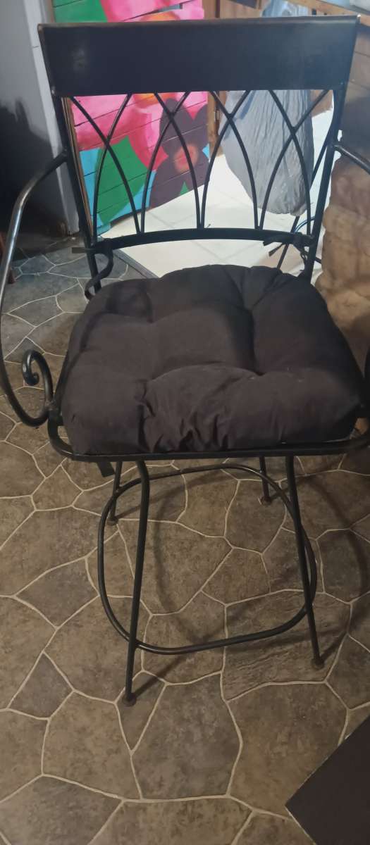 iron bar high stools