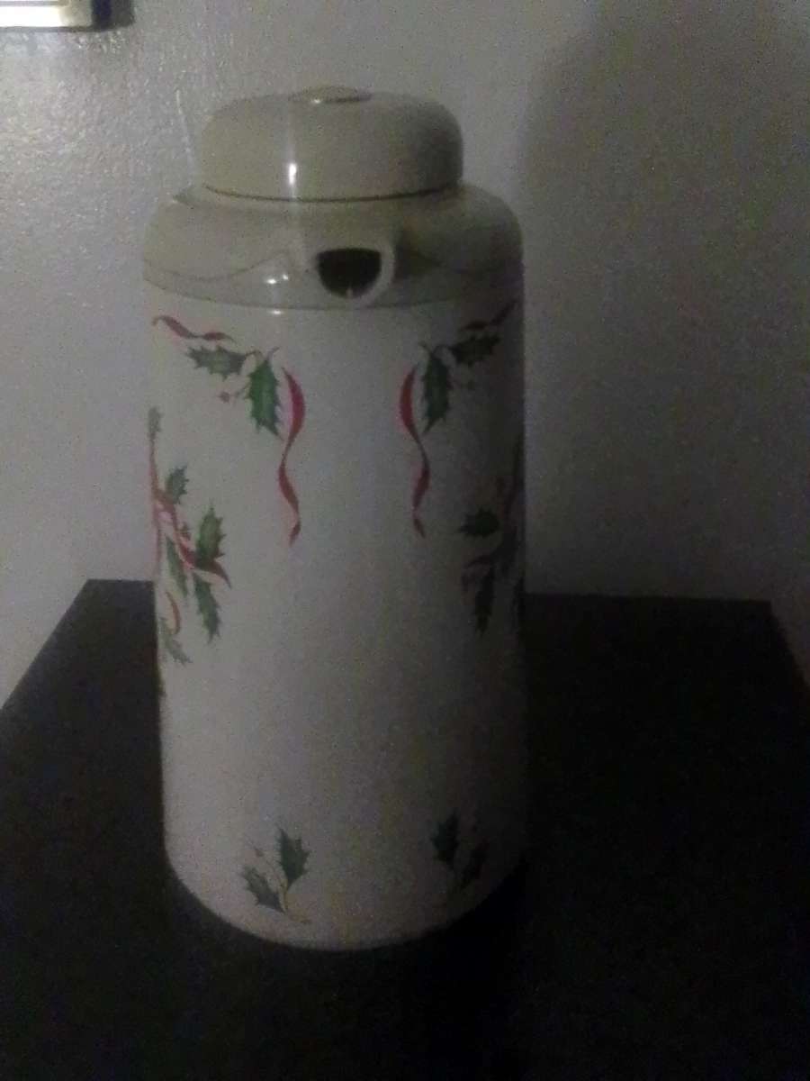 mistletoe Christmas Thermos with bow