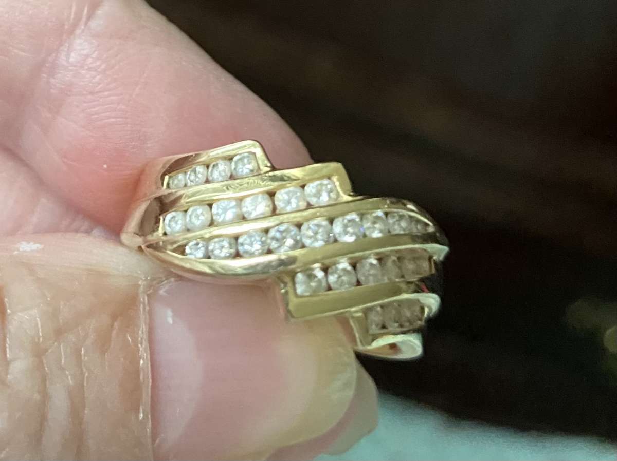 Custom made 14 karat gold diamond ring