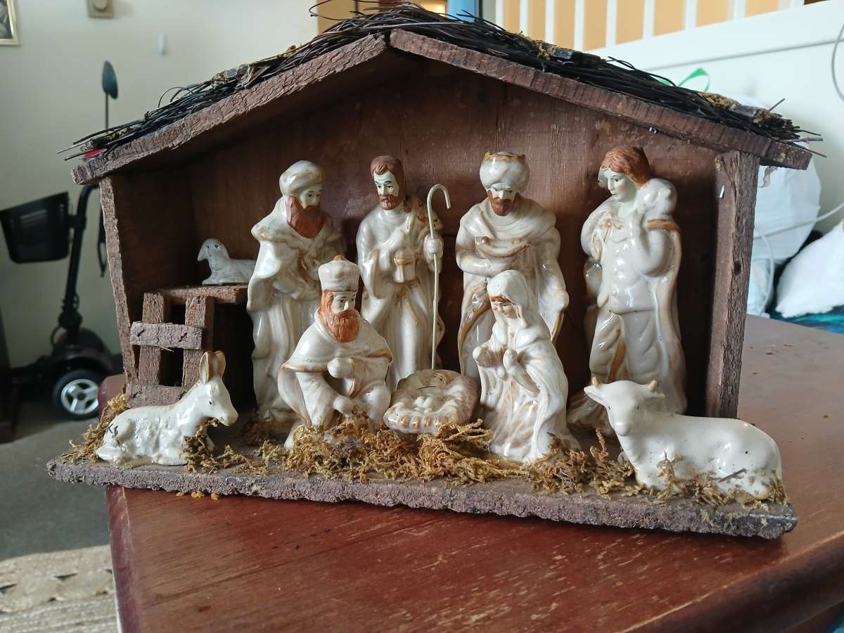 Christmas Nativity with nonremovable Holy family
