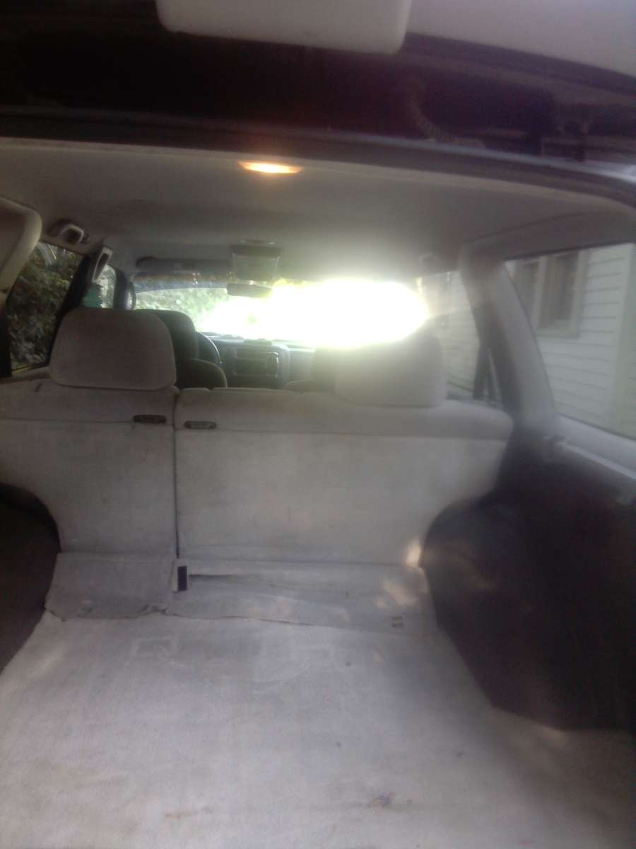 2000 4x4Mitsubish Montero Sport title in hand no leins