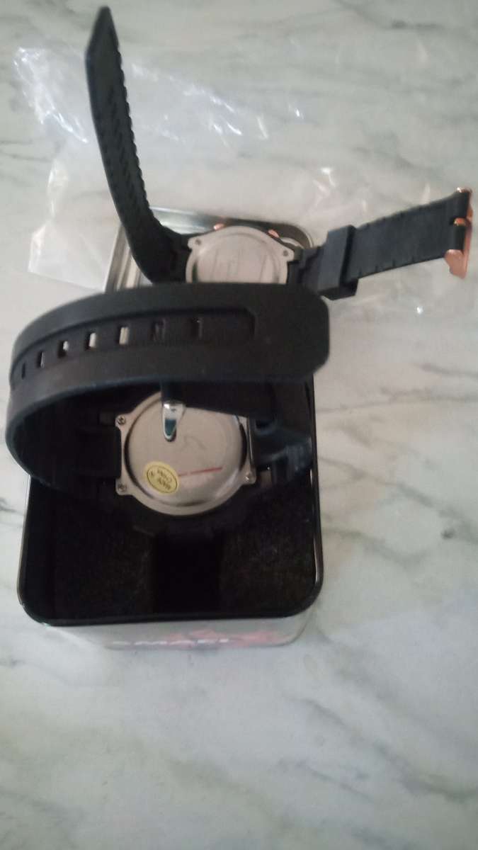 the 3 watchs of battery new