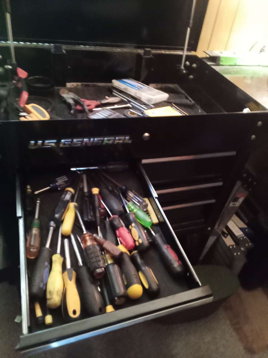 us General toolbox with tools