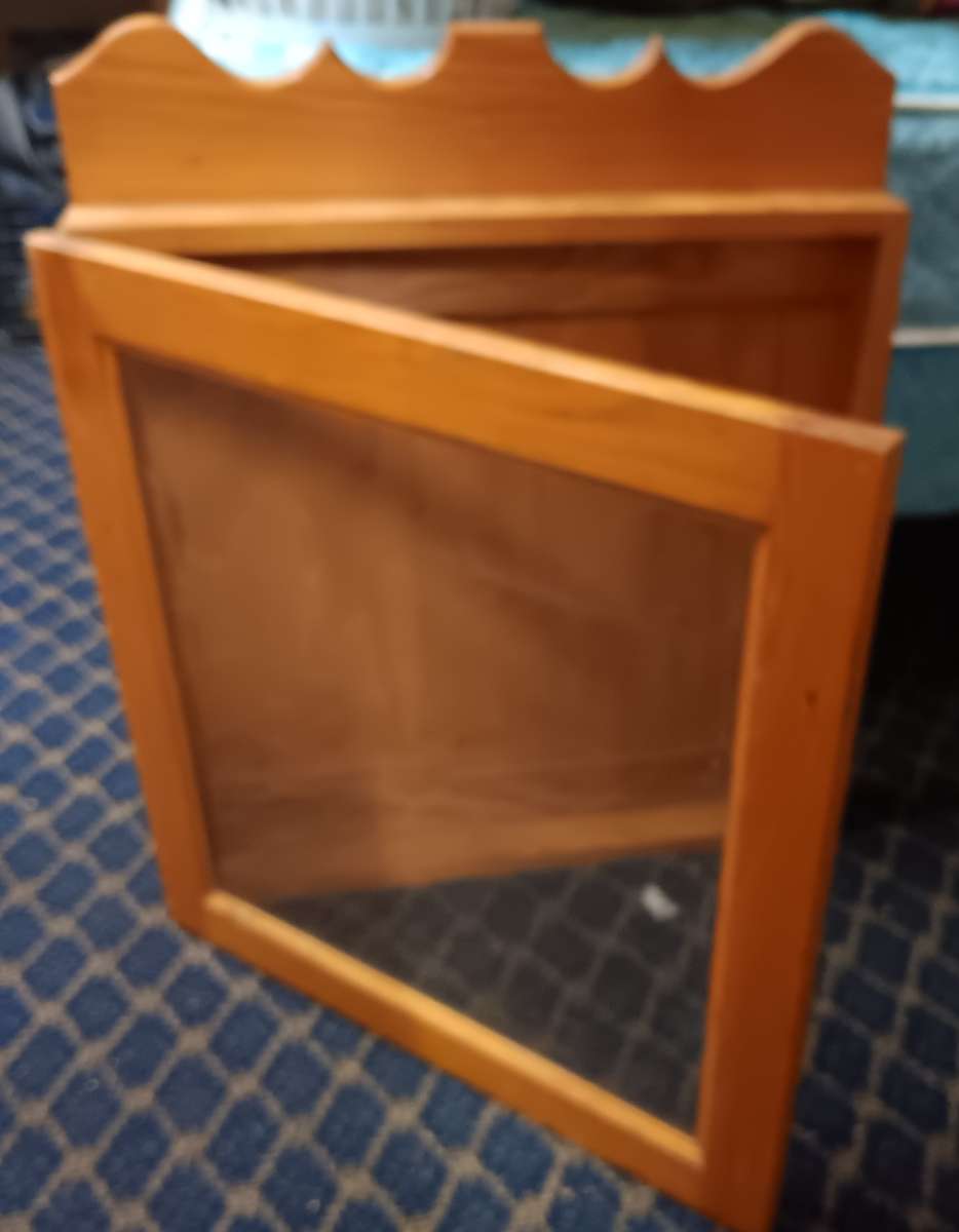 Glass shelf