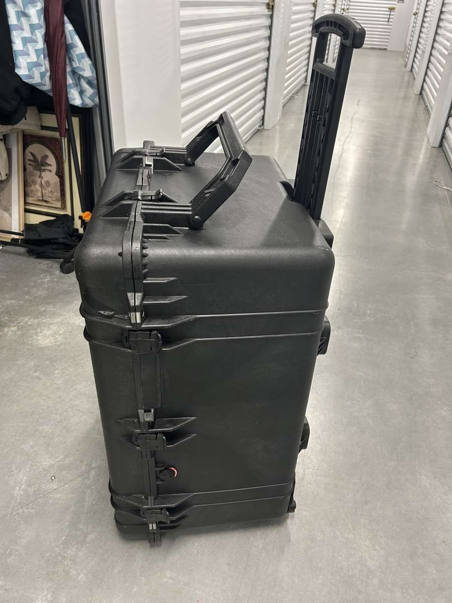 Pelican PROTECTOR 1630 LARGE Transport Case NO FORMBlack WAT