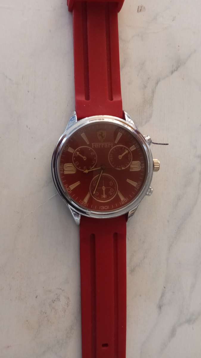 the watch of battery Ferrari