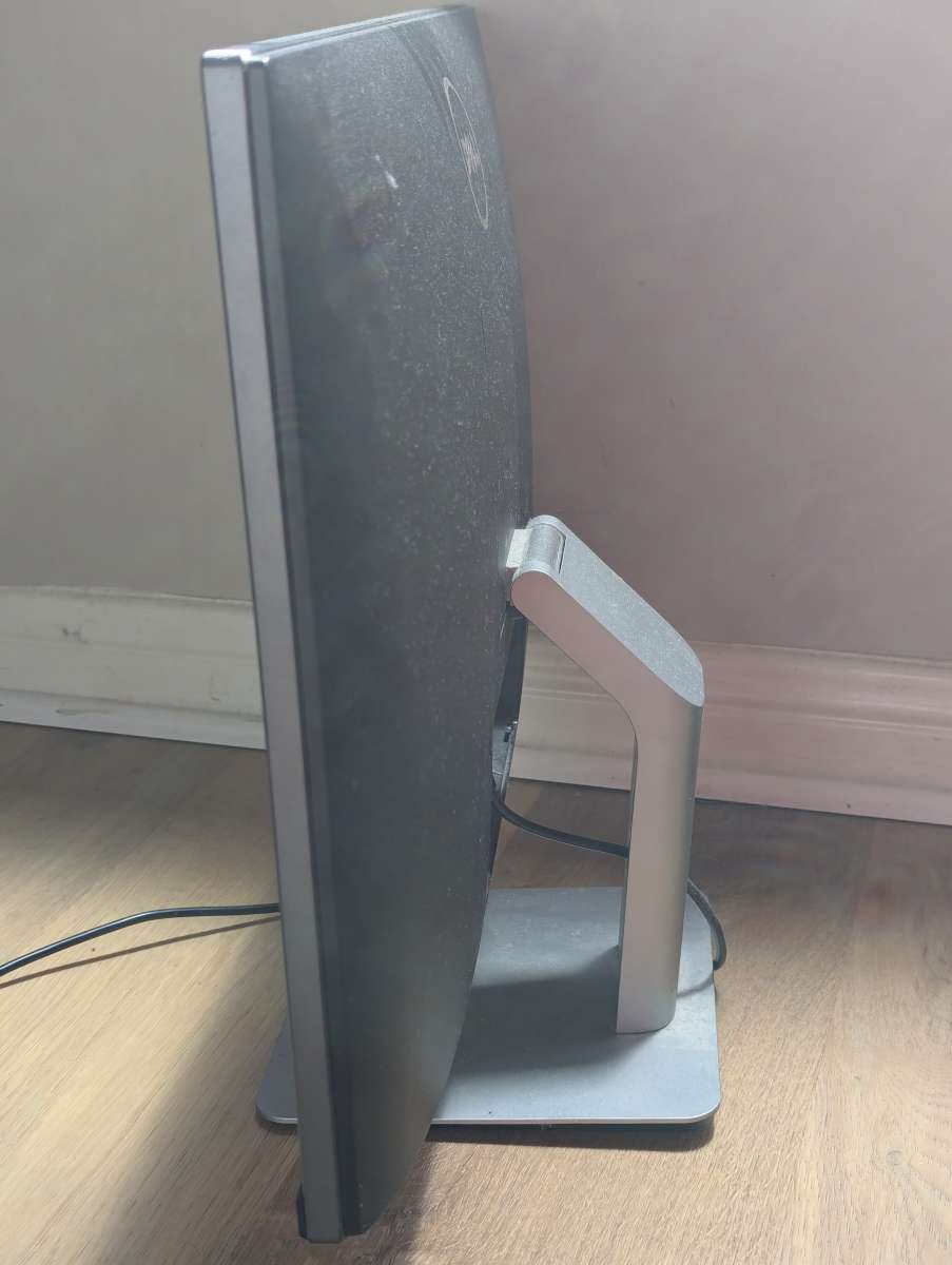 HD Monitor 24 Inches