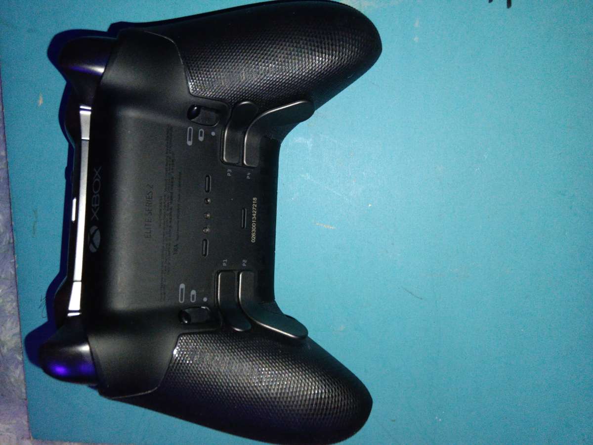 Xbox elite 2 controller