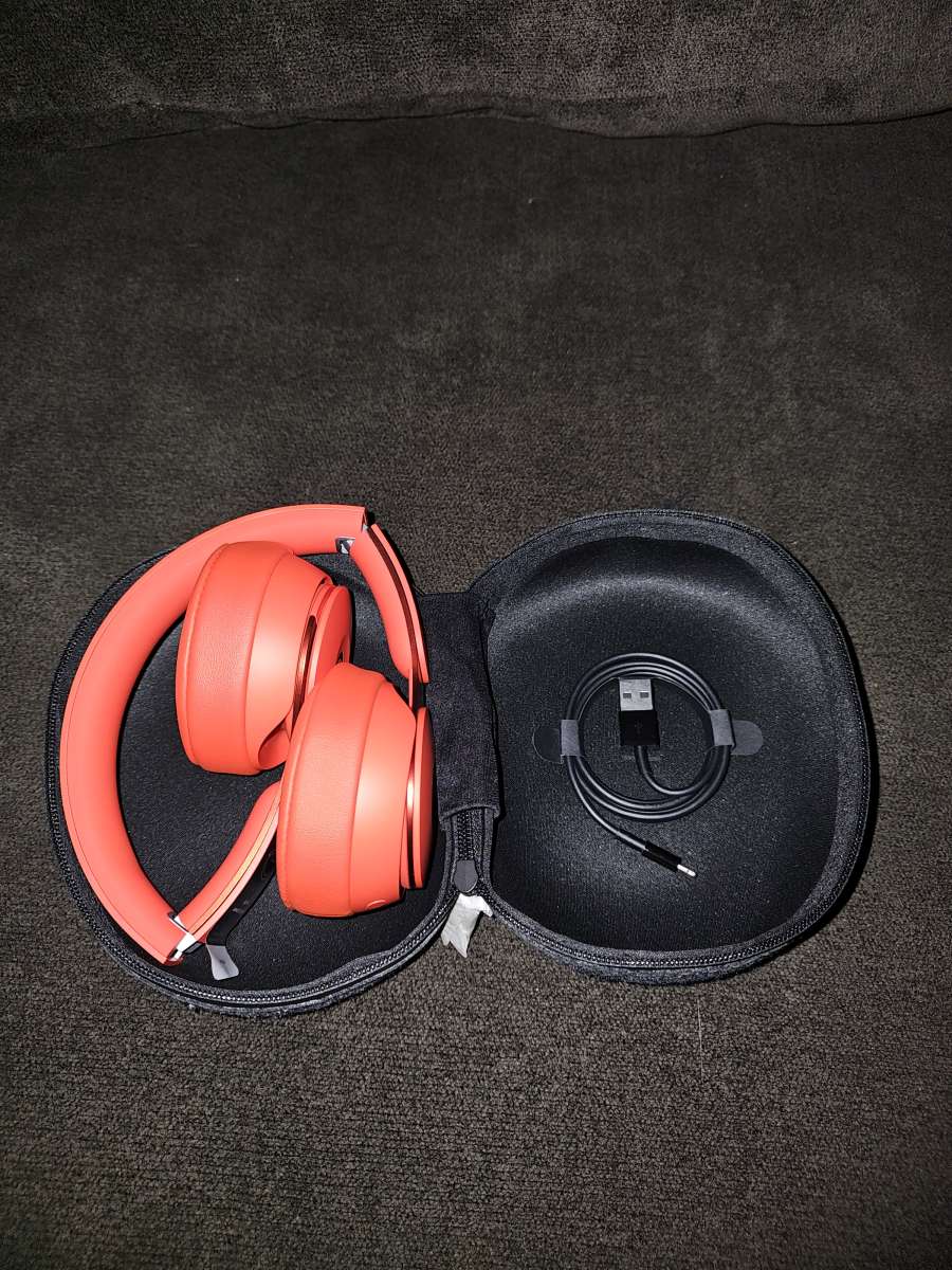 Beats Solo Pro