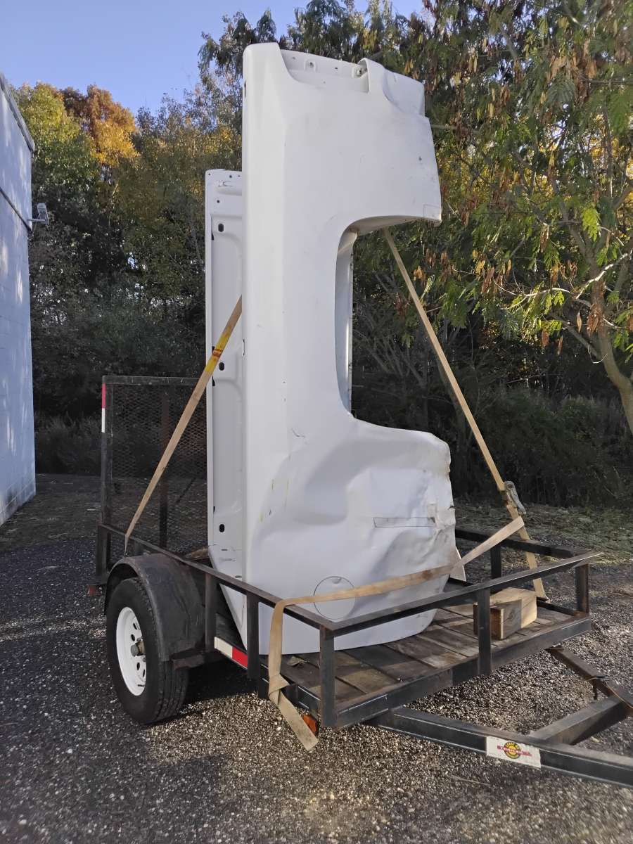 2009 Chevy or GMC Pickup Truck 8ft Bed OEM Factory No Rust