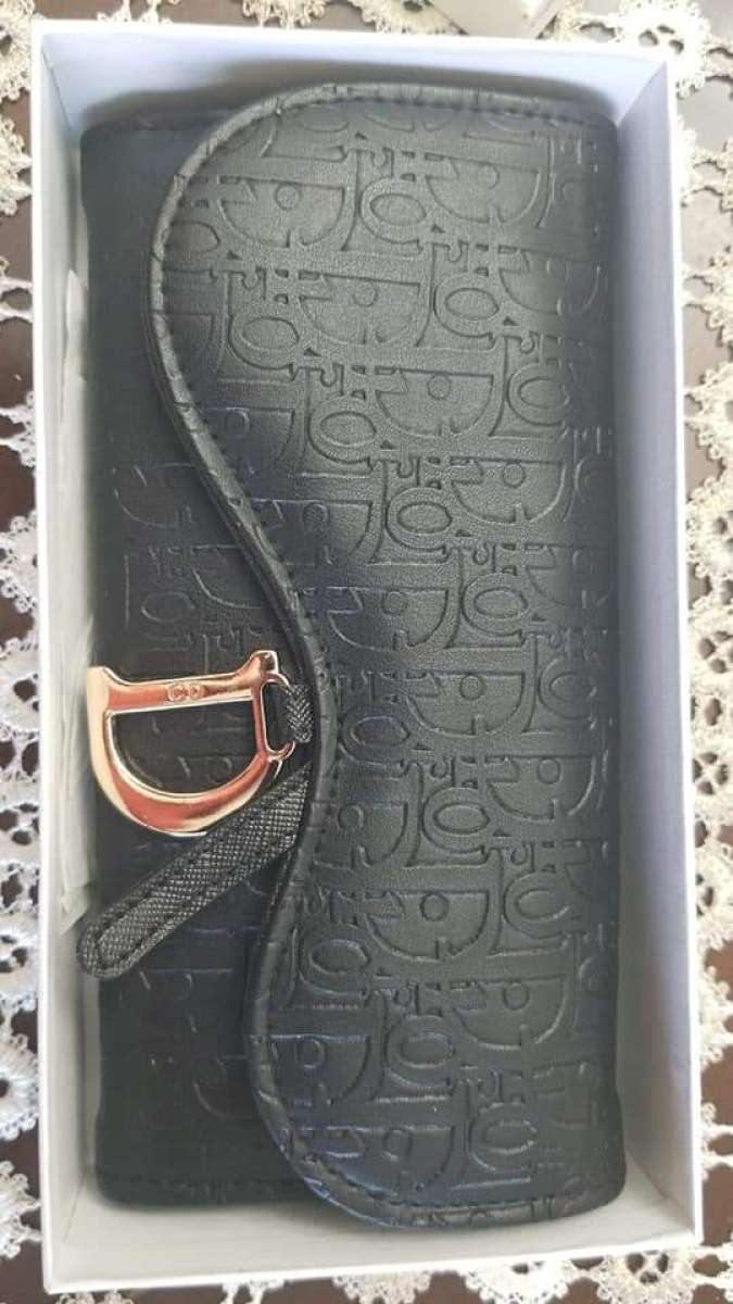 non brand women wallet  Christian dior mirror