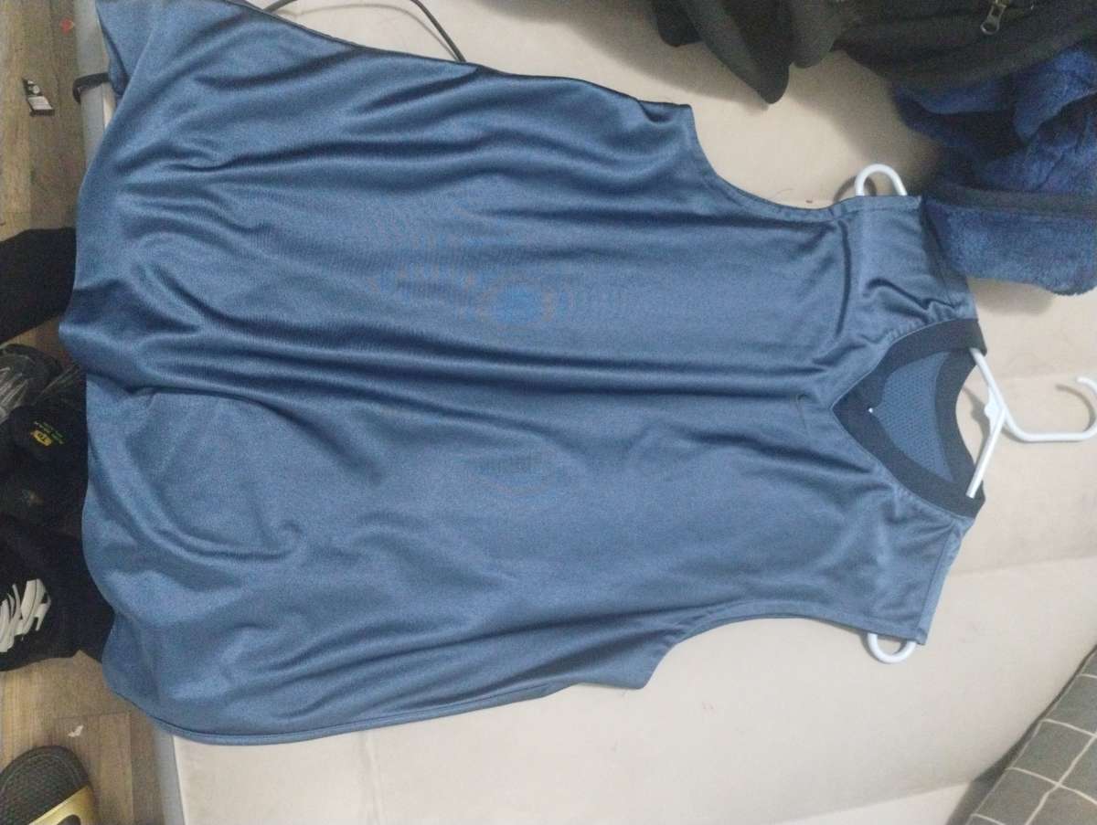 mens  Nike t top