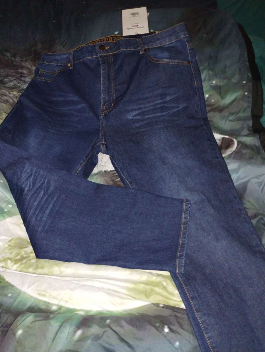 NEW Plus size 23 24 VIP skinny jeans