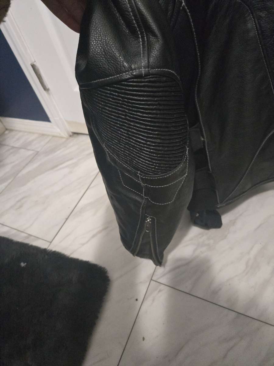 mens HarleyDavidson leather jacket