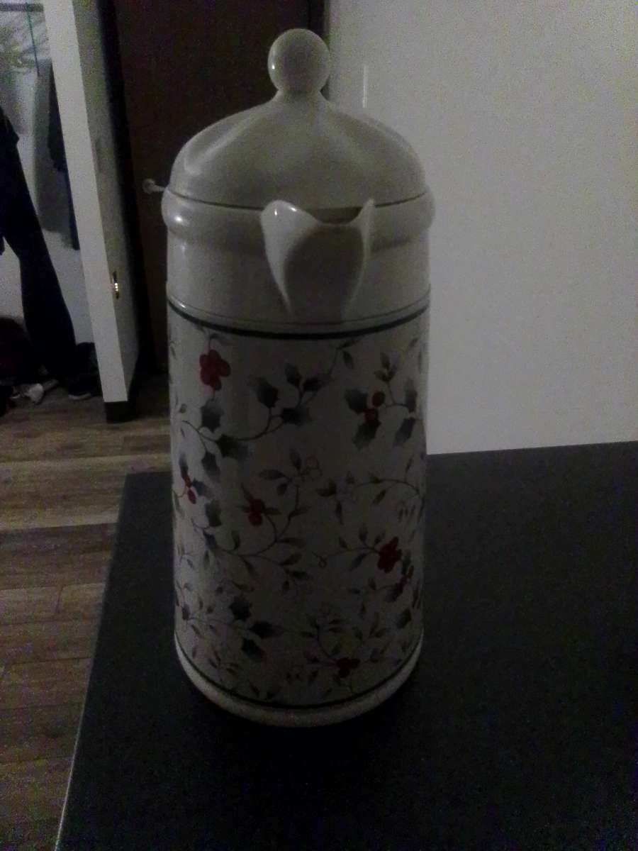 mistletoe Christmas Thermos without bow