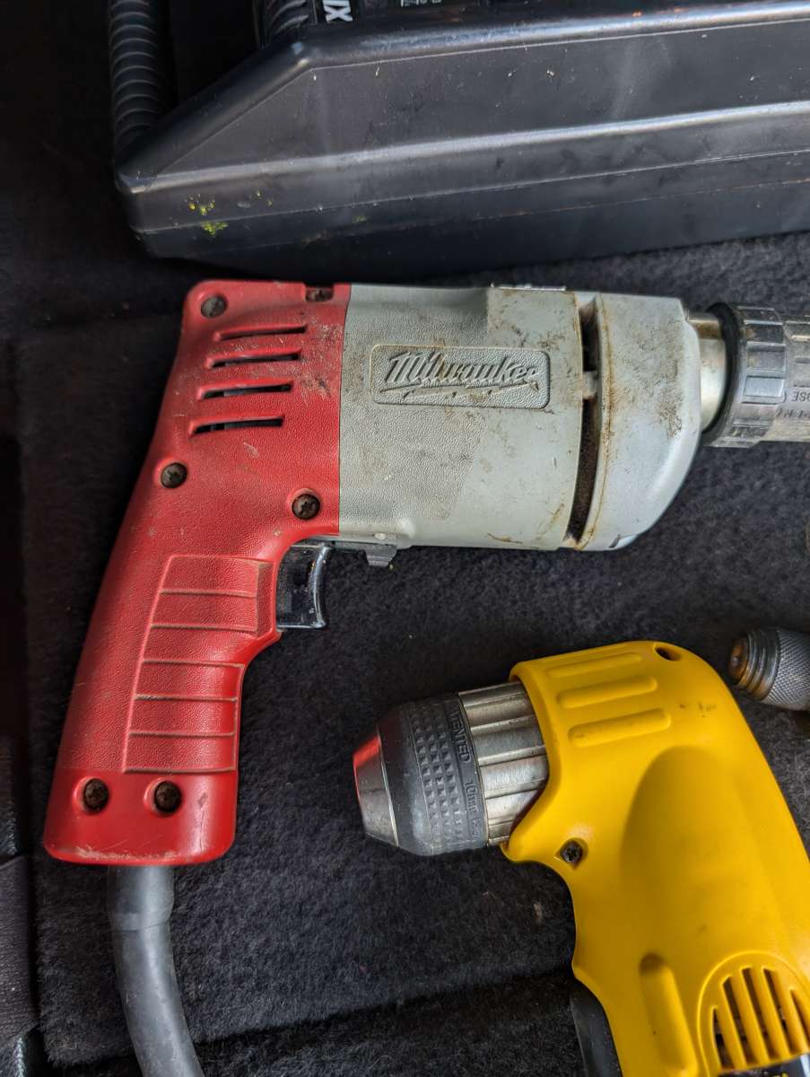 DEWALT MILWAUKEE COMBO