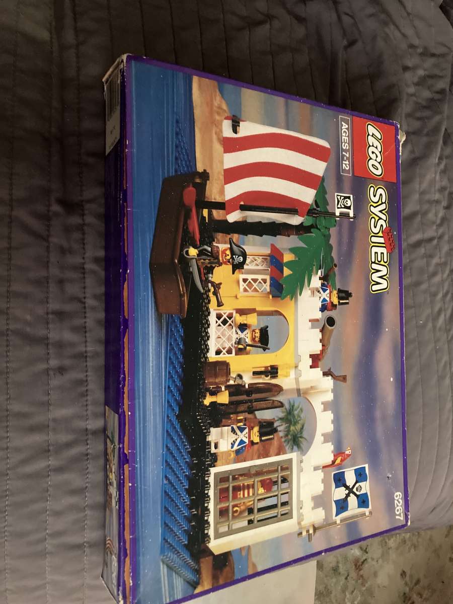 pirate Lego set
