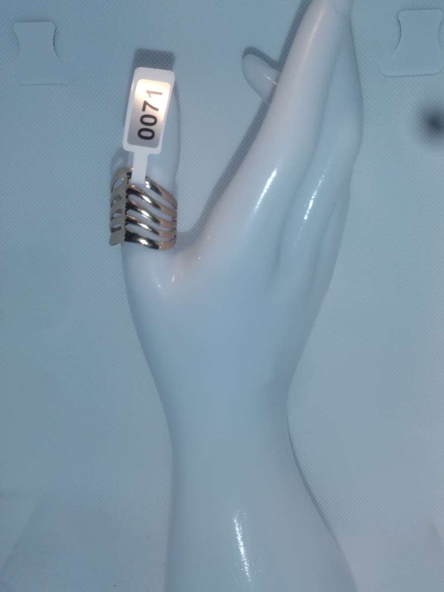 Roundup Chic Rhinestone Ring