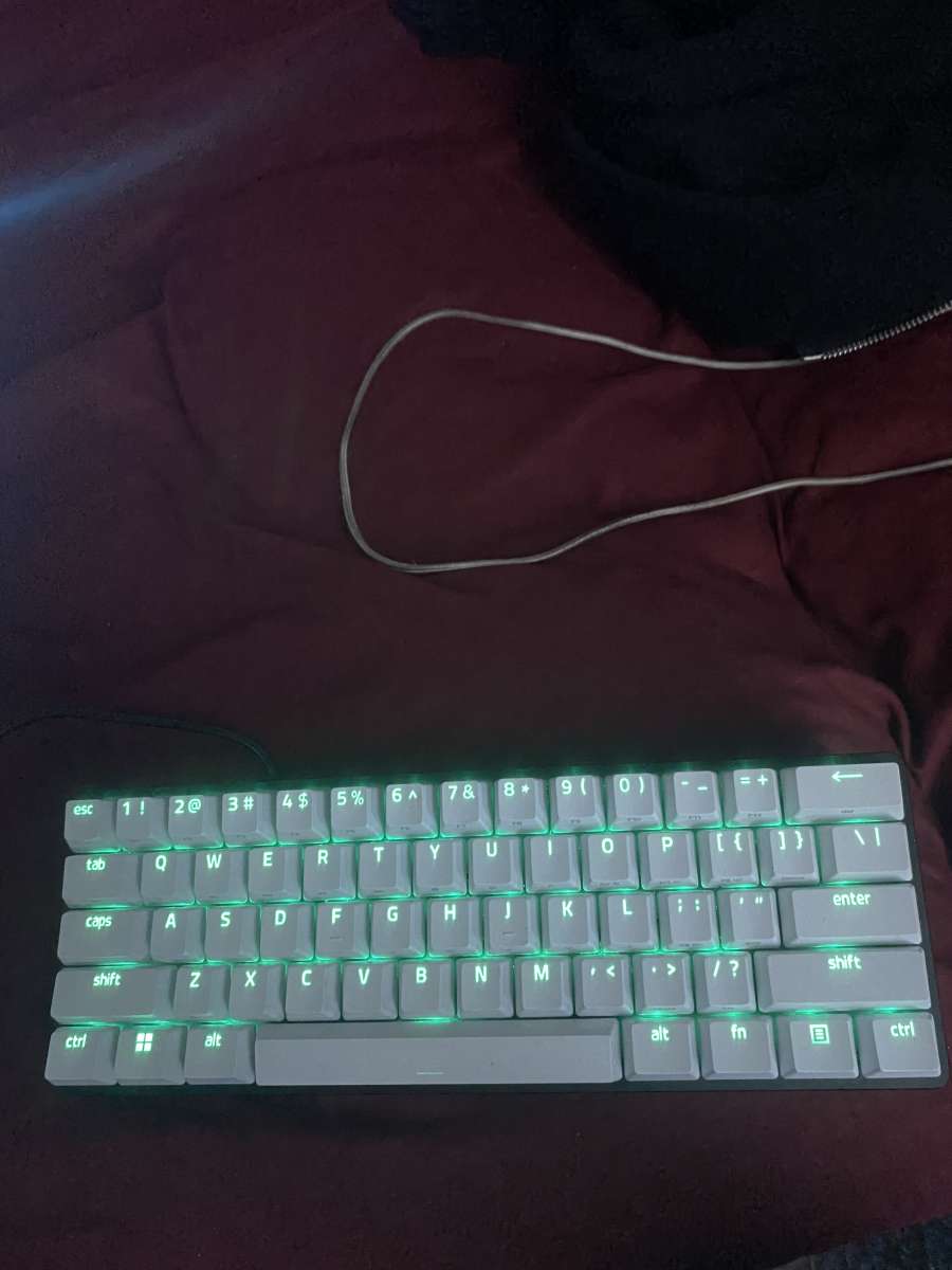 Razor Huntmans limited edition keyboard