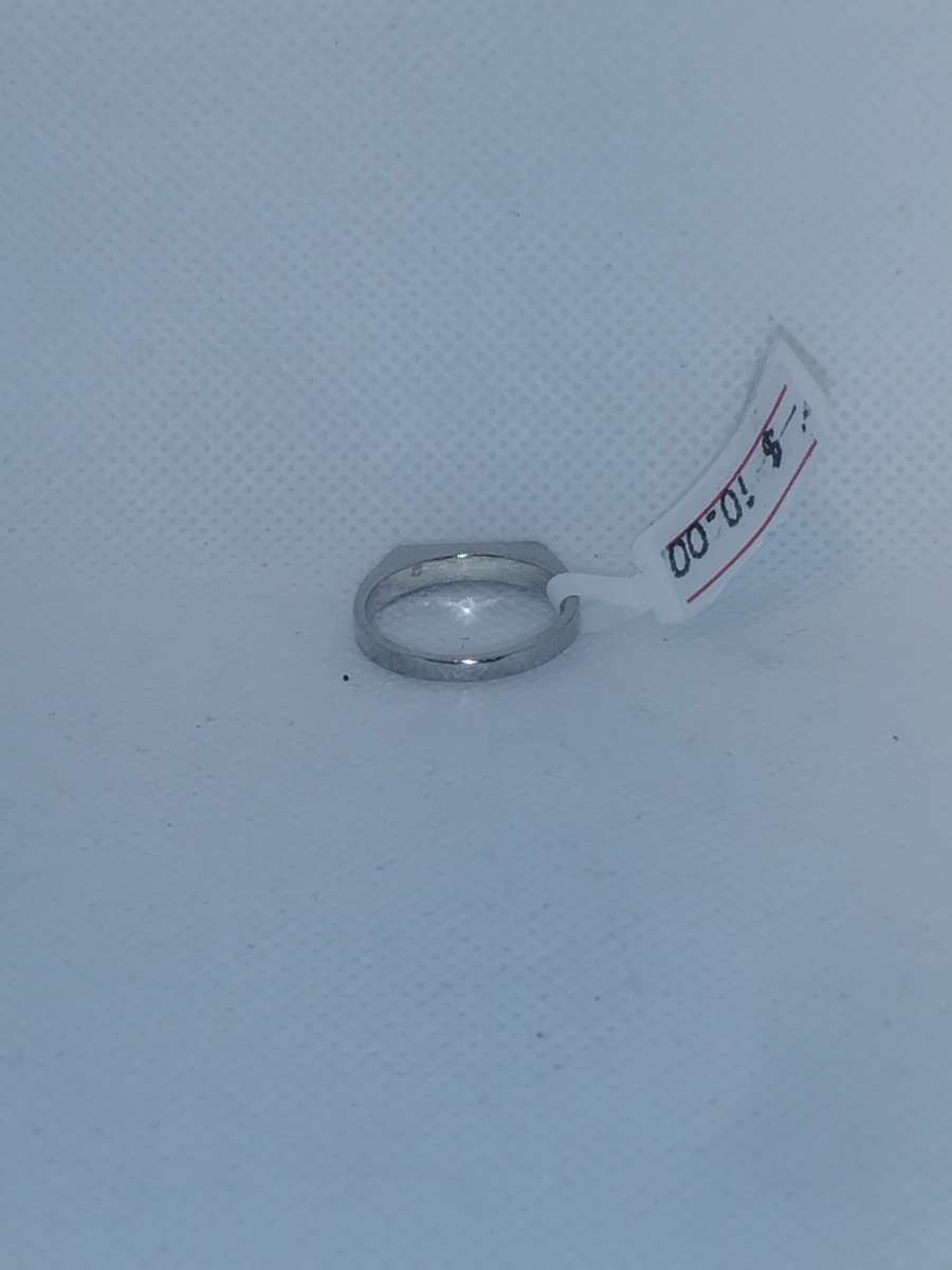 Black Rectangle Retro Geometric Ring